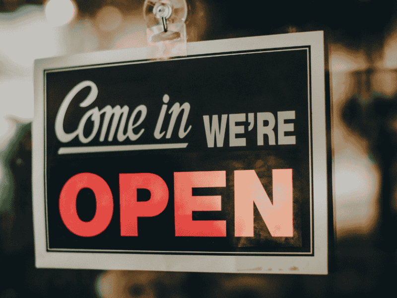 Why Arizona Vapers Prefer Shopping Local: The Bellagio Vapor Difference